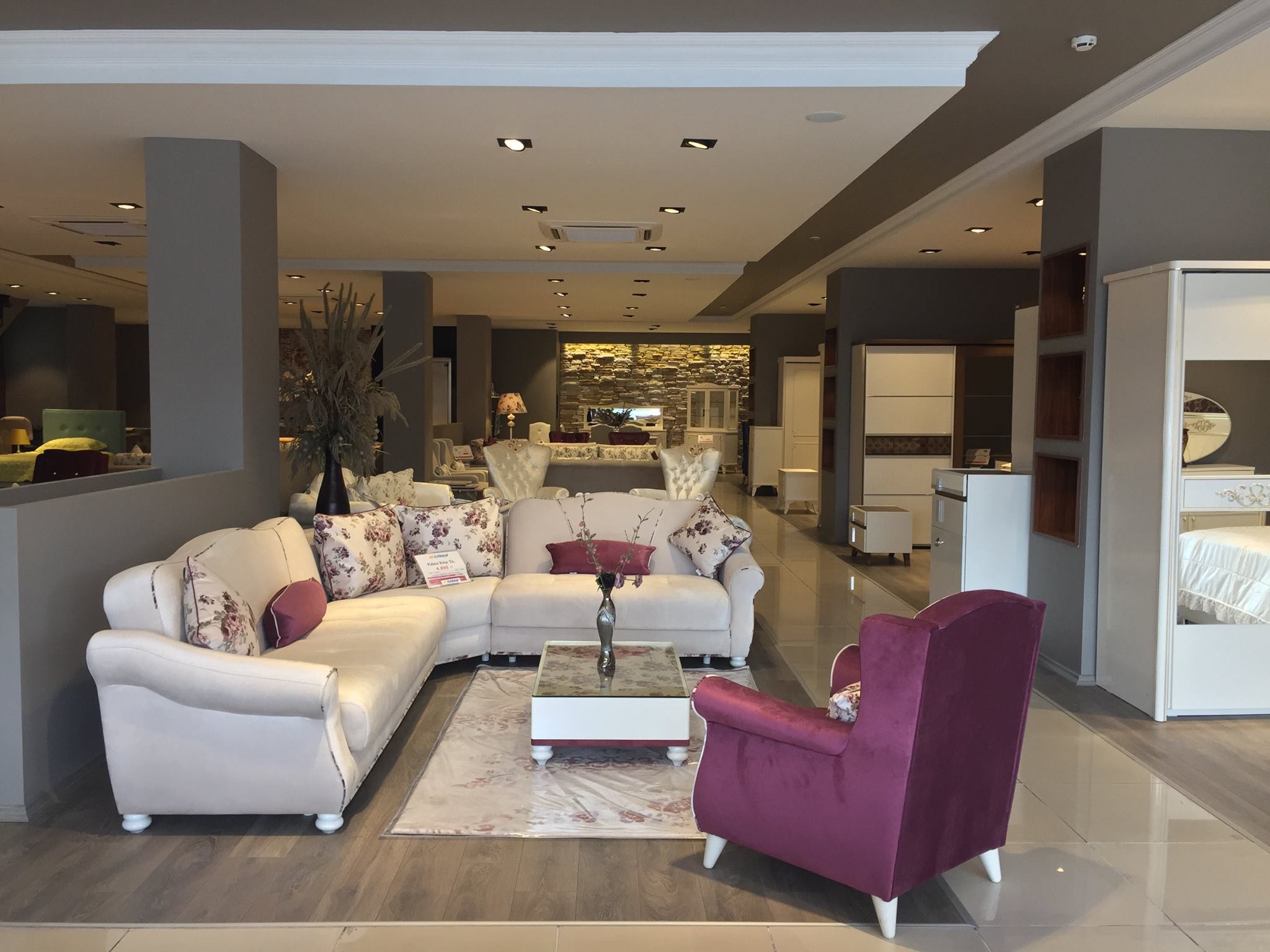 vera-tc-KüçükçekmeceİSTANBUL -Göker Mobilya-İstikbal