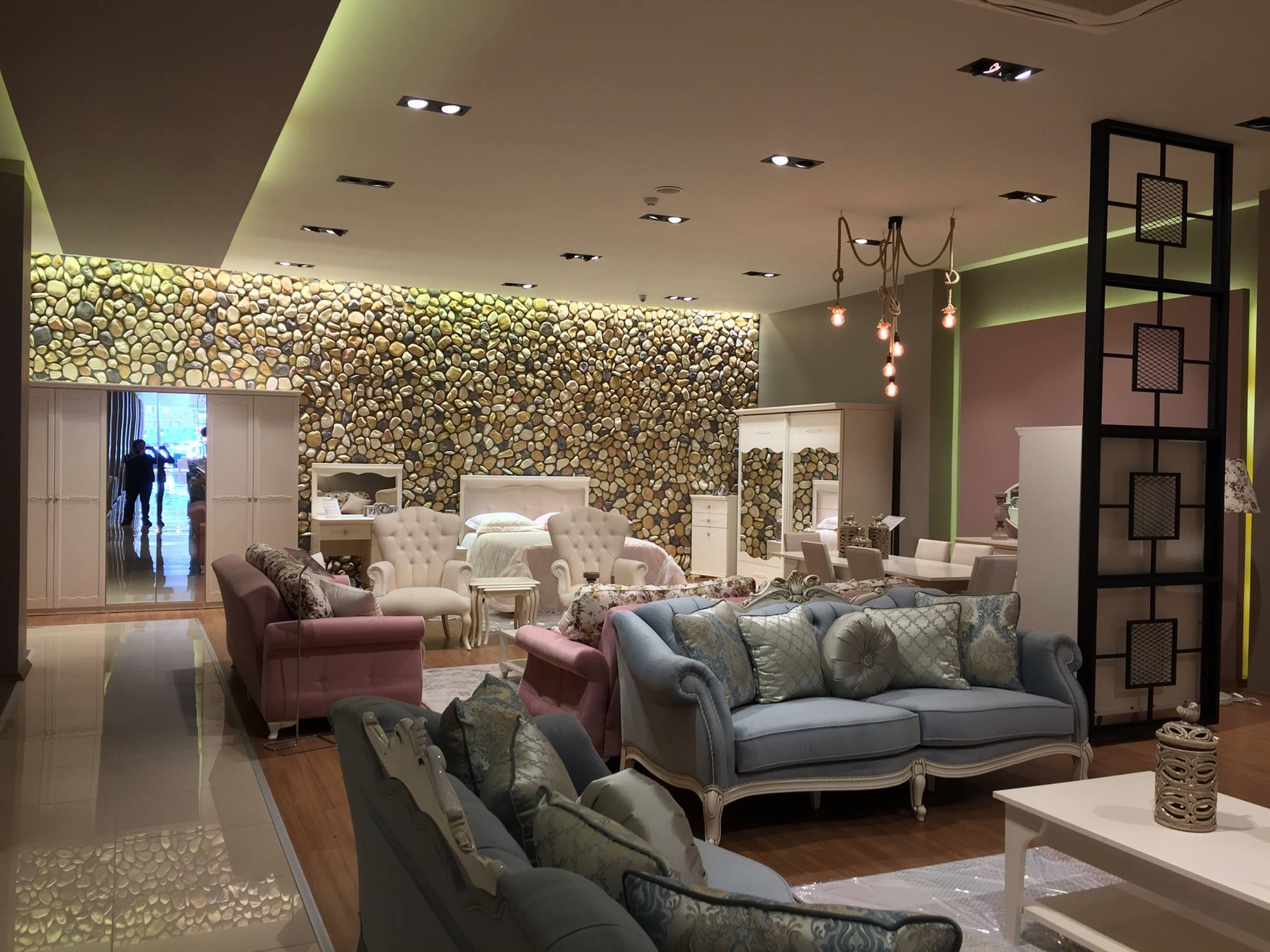 veratc-Istanbul-Aksu-Mobilya-Istikbal